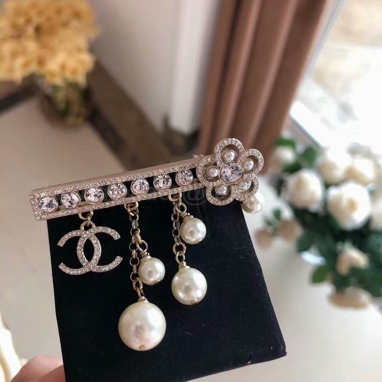 Chanel Brooch 455